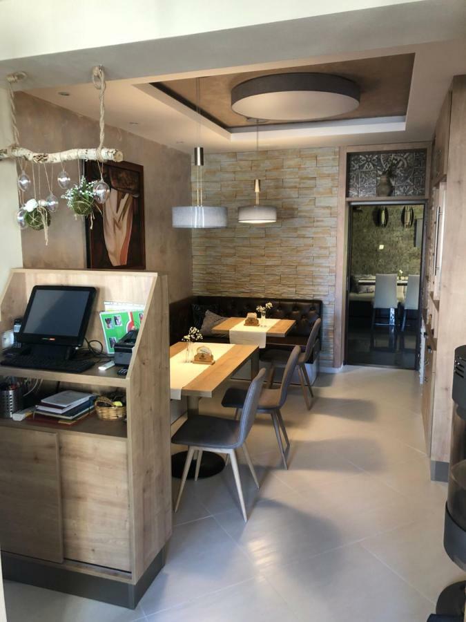 Penzion Toscana Lanzhot Luaran gambar